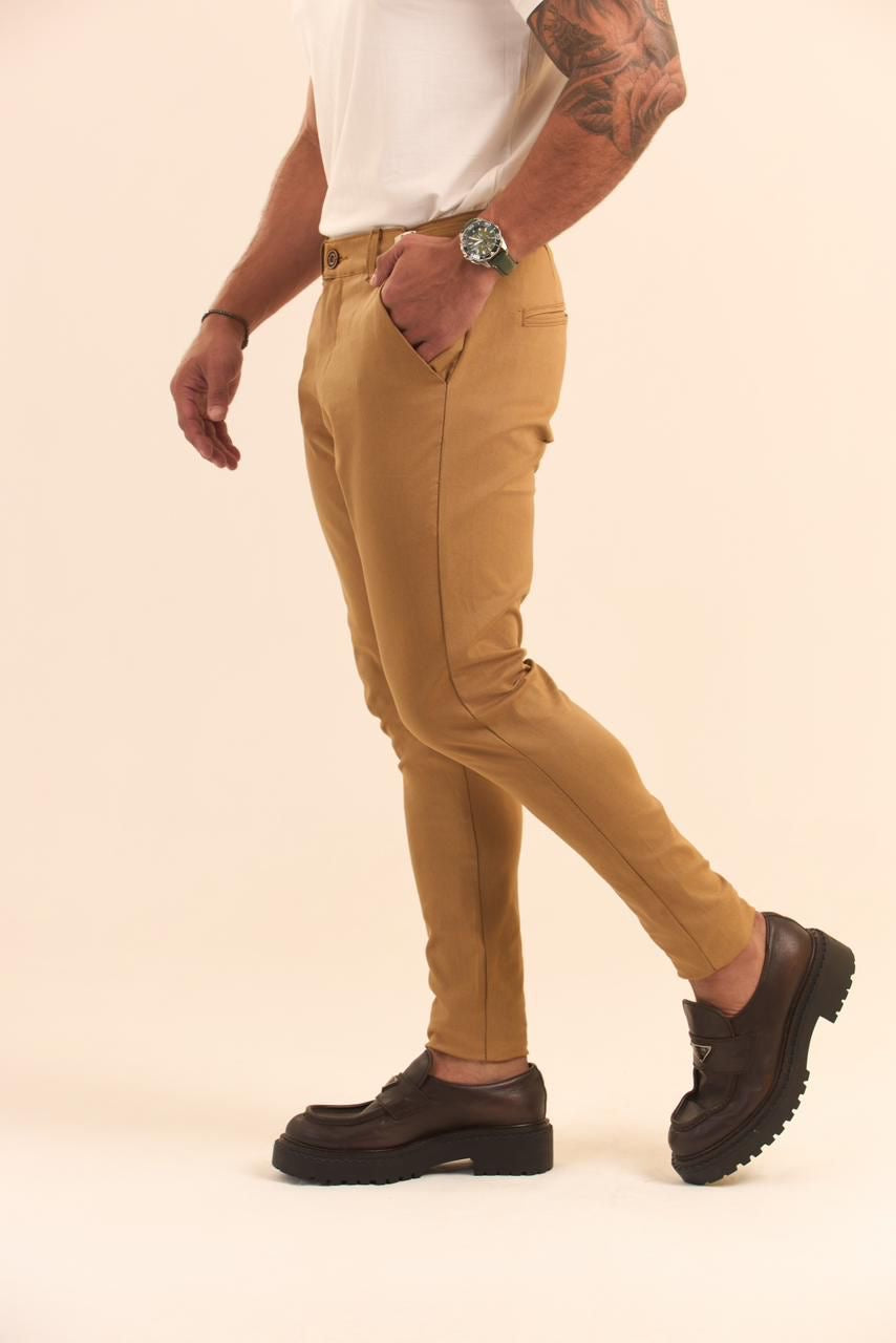 Calça com ajuste na Lateral