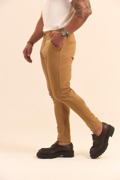 Calça com ajuste na Lateral