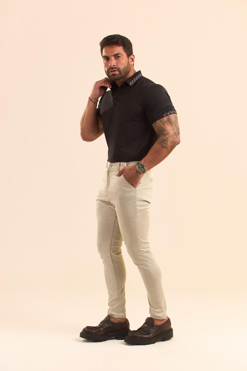 Calça com ajuste na Lateral