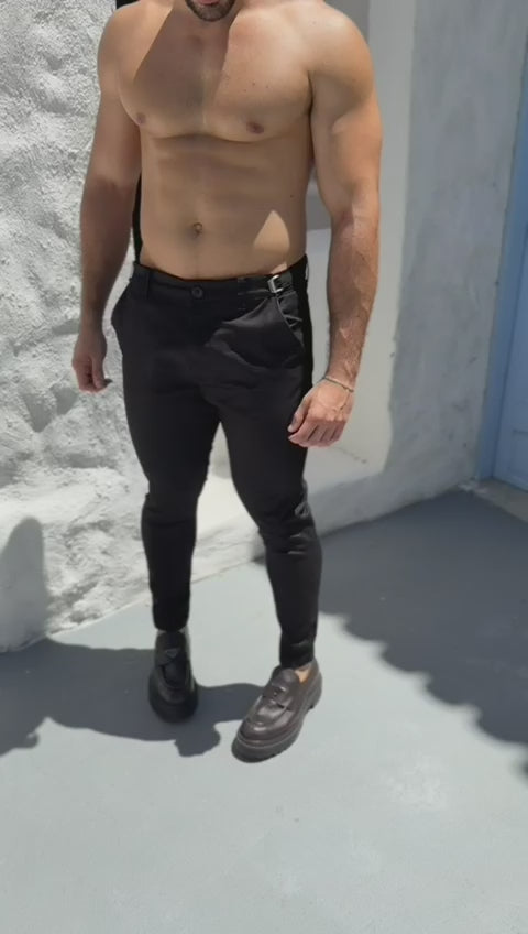 Calça com ajuste na Lateral